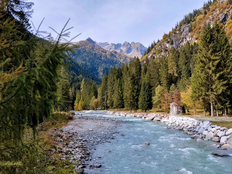 Val Genova, la valle delle cascate