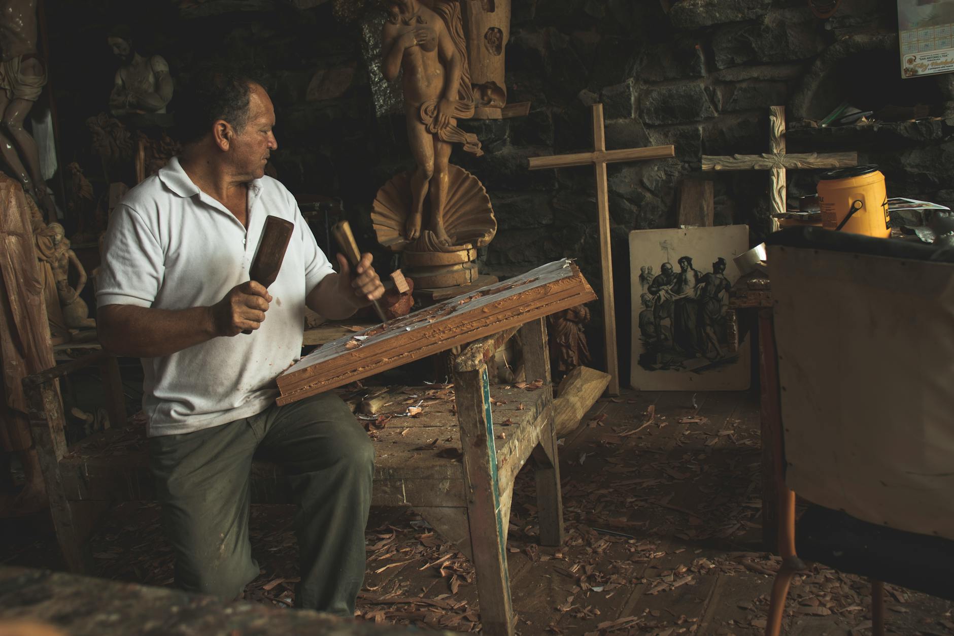 L'artigianato tradizionale della Val Rendena: legno, ferro e lana
